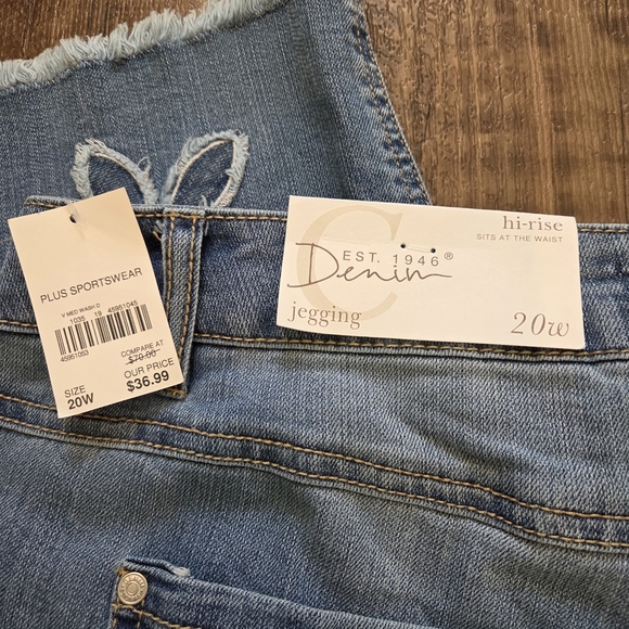 Denim Est. 1946 Hi-Rise Jegging Capris Embroidery Crop Wide Leg 20W New W/tags - Picture 3 of 13